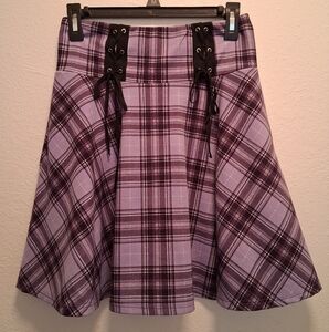 Hot Topic Midnight Hour Purple Paid Goth Punk Skirt EUC
